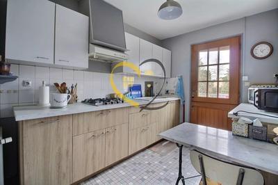 Maison - 89 m² - 5 pièces