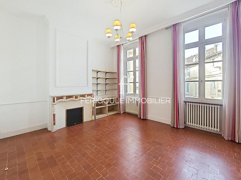 Appartement - 135 m² - 5 pièces