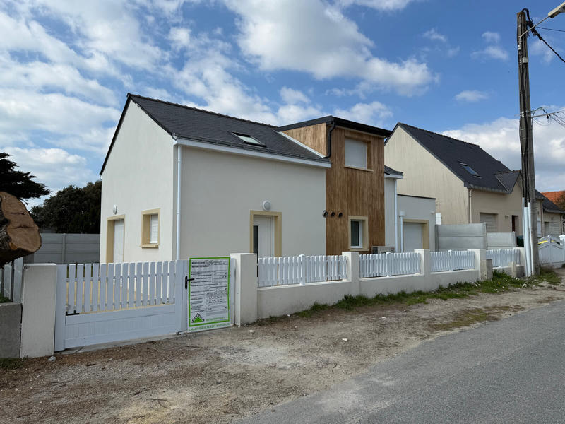 Maison - 99 m² - 4 pièces