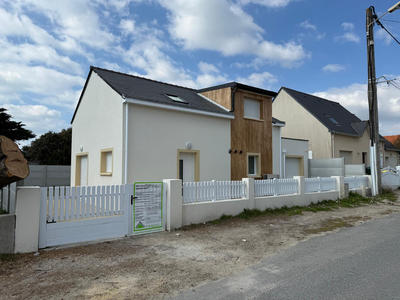 Maison - 99 m² - 4 pièces