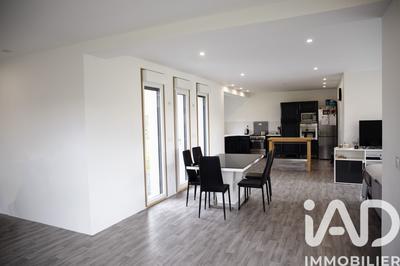 Maison - 171 m² - 6 pièces
