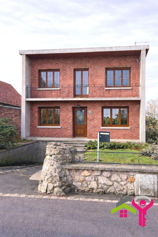 Maison - 170 m² - 6 pièces