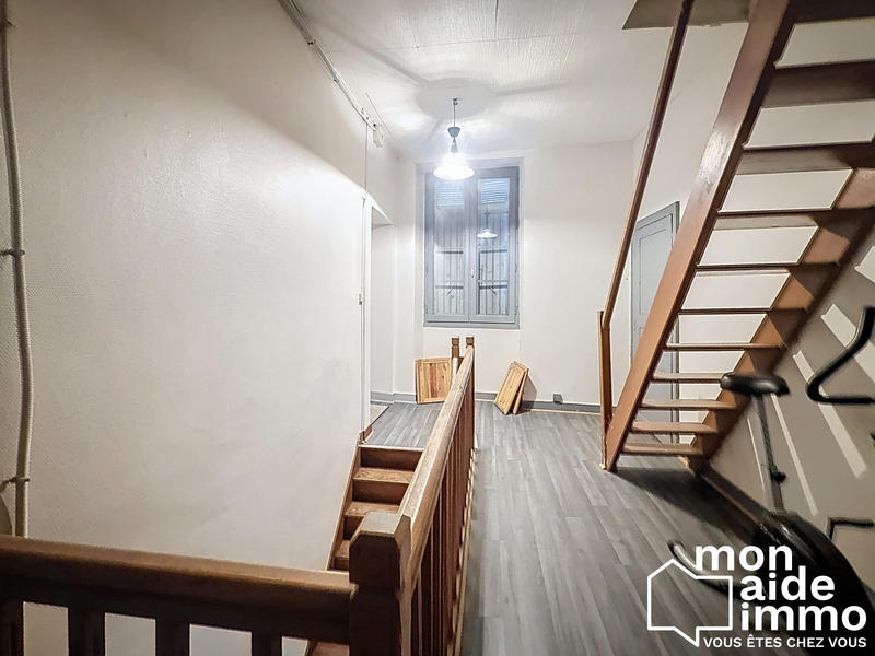 Maison - 400 m² - 15 pièces