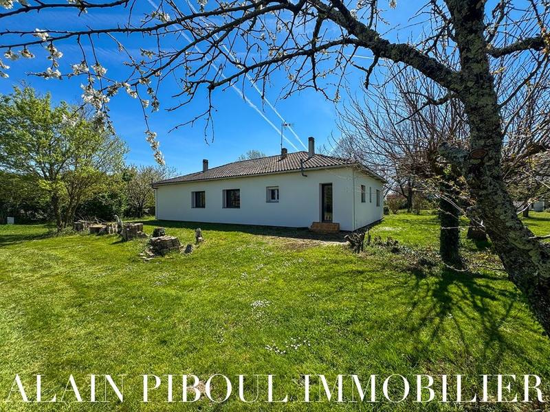 Maison traditionnelle - 141 m² - 5 pièces