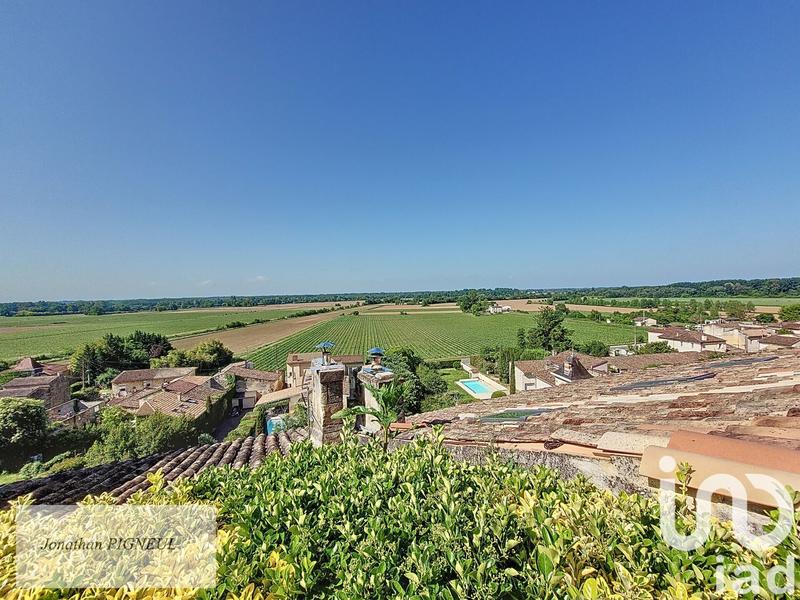 Maison - 240 m² - 6 pièces