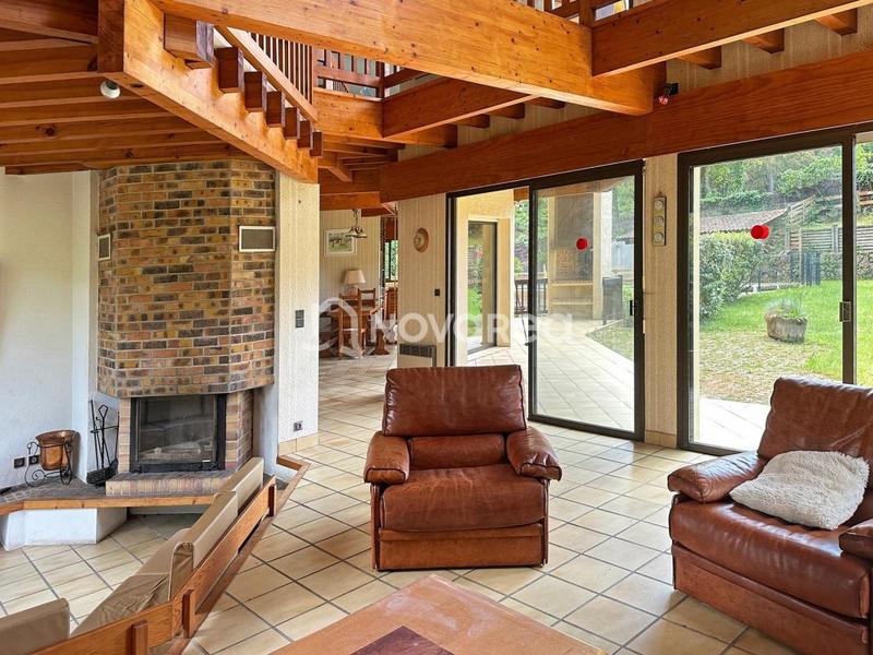 Maison - 190 m² - 6 pièces