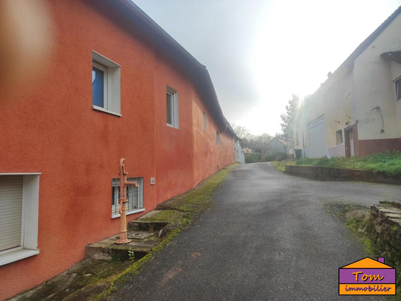 Maison - 240 m² - 10 pièces