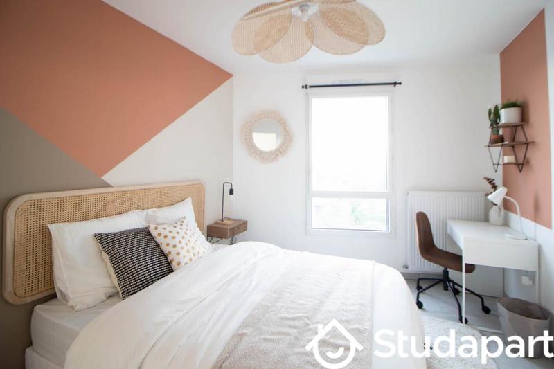 Chambre - 10 m² - 1 pièce