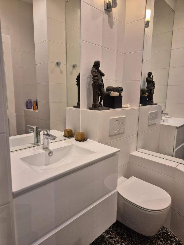 Appartement - 254 m² - 7 pièces