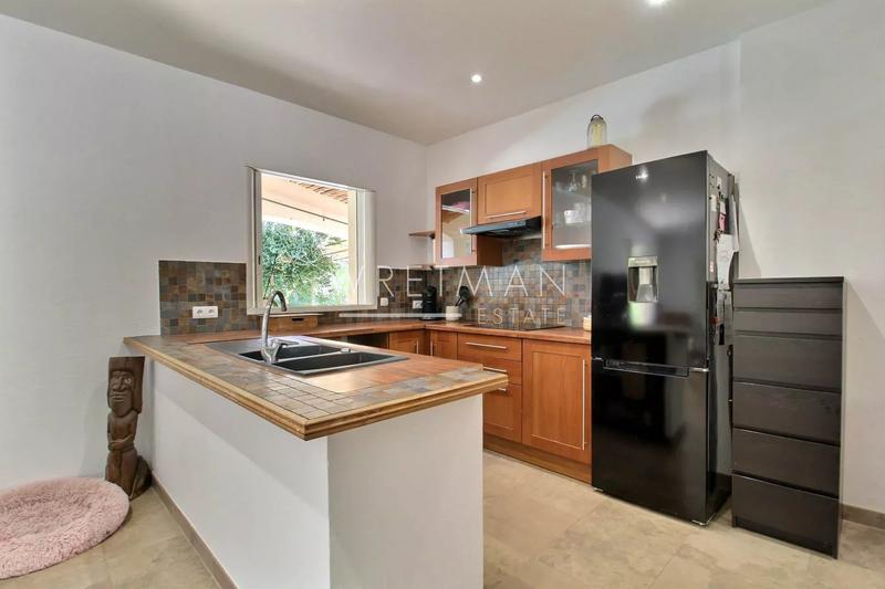 Villa - 225 m² - 6 pièces