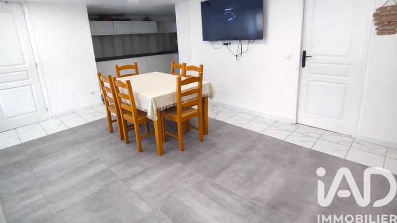 Maison - 328 m² - 16 pièces