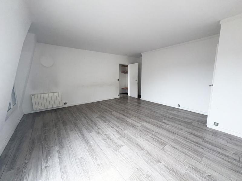 Appartement - 96 m² - 4 pièces