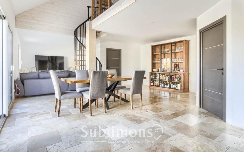 Maison - 105 m² - 3 pièces