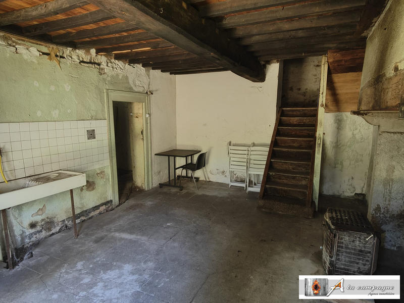 Maison ancienne - 101 m² - 8 pièces