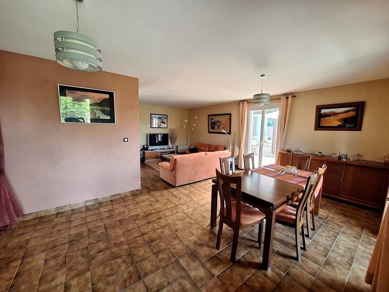 Maison - 120 m² - 4 pièces