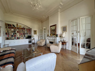 Appartement - 126 m² - 5 pièces