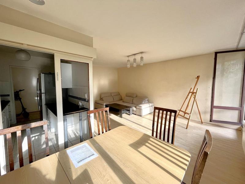 Appartement - 75 m² - 3 pièces