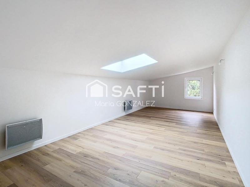 Maison - 254 m² - 8 pièces