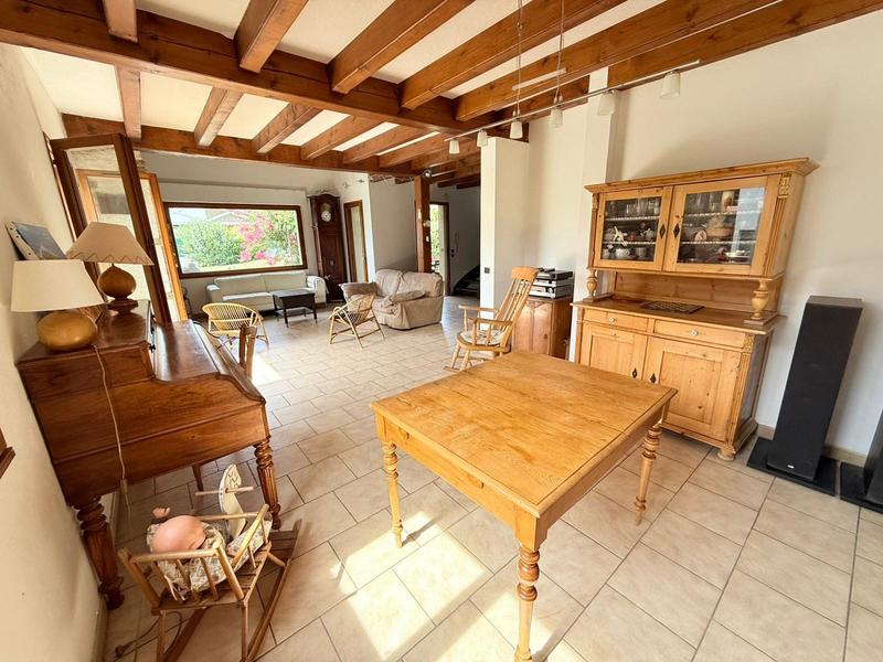 Maison - 175 m² - 7 pièces