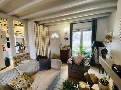 Maison - 95 m² - 5 pièces