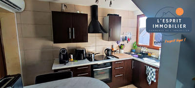 Appartement - 90 m² - 4 pièces