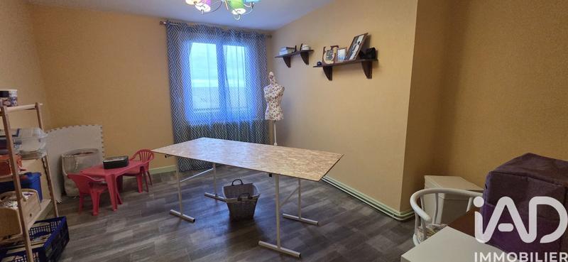 Maison - 232 m² - 9 pièces