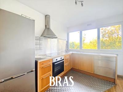 Appartement - 87 m² - 5 pièces