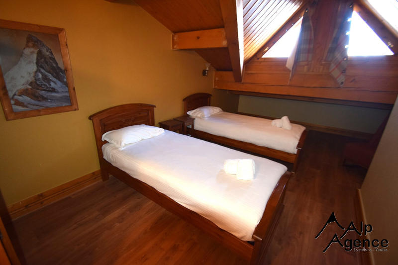 Appartement - 99 m² - 5 pièces