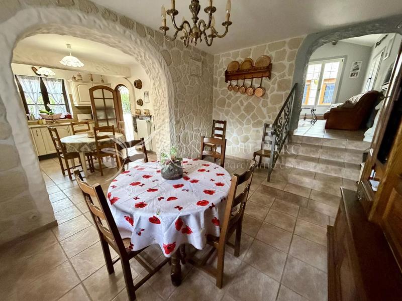 Maison - 168 m² - 6 pièces