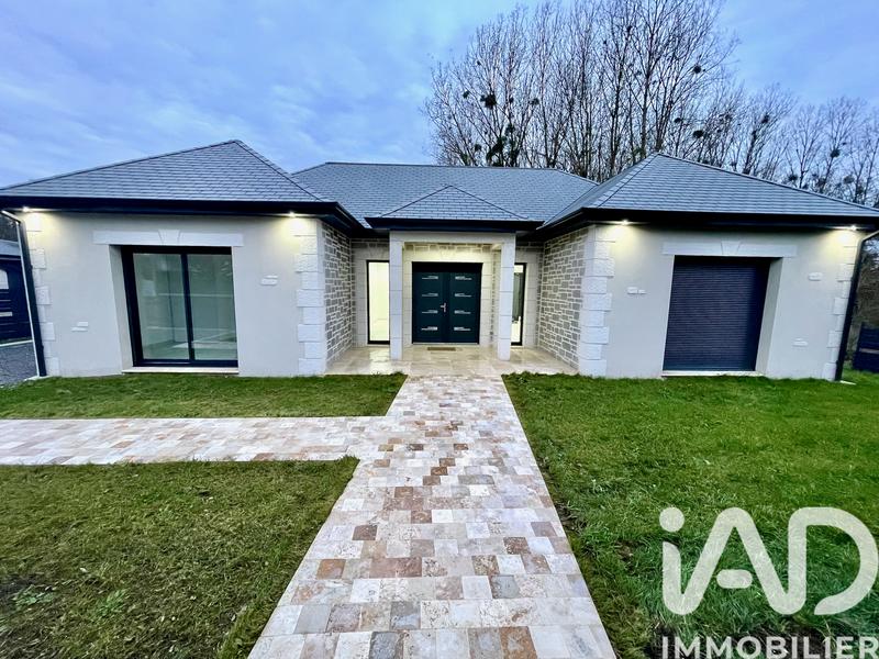 Maison - 110 m² - 4 pièces