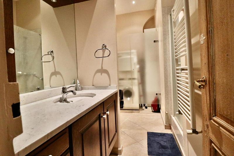 Appartement - 144 m² - 5 pièces