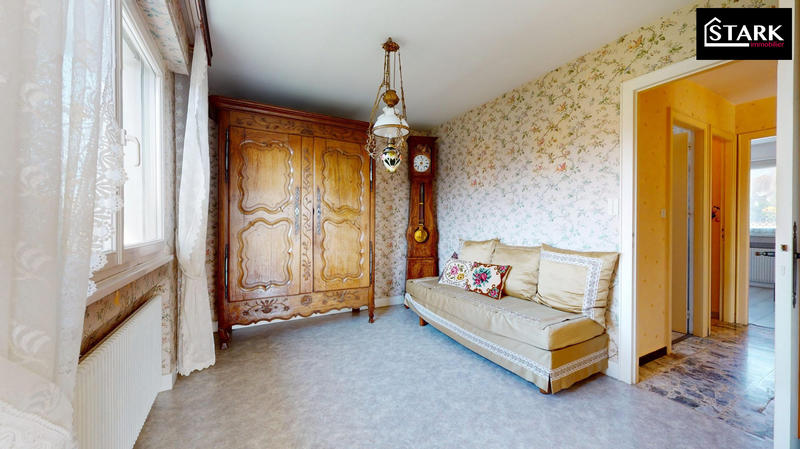 Maison - 92 m² - 5 pièces