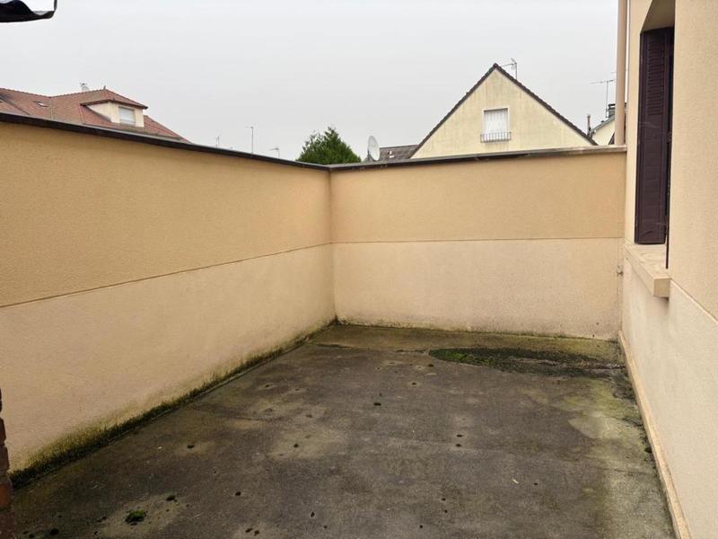 Maison - 143 m² - 8 pièces