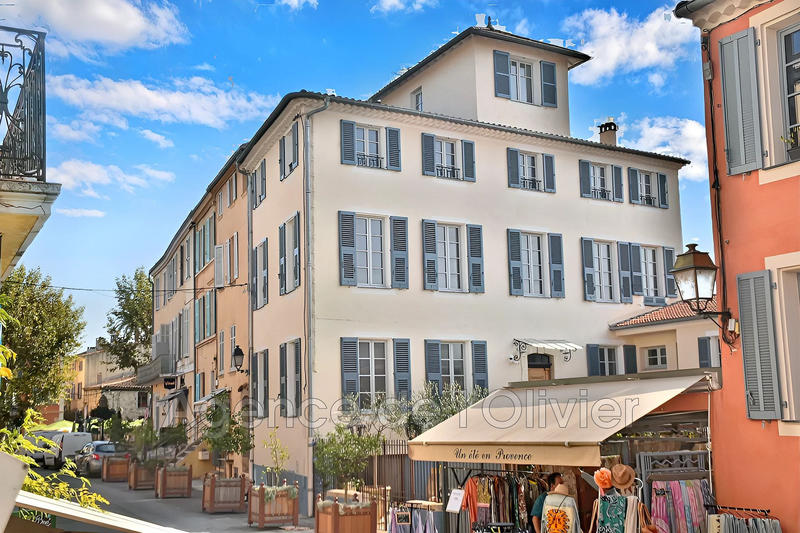 Hôtel particulier - 209 m² - 6 pièces