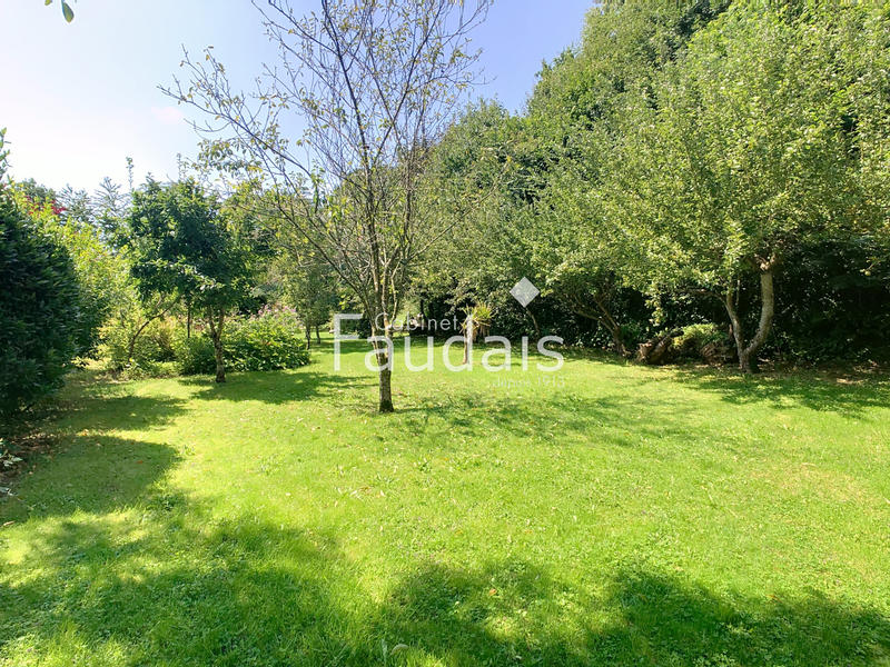 Maison - 174 m² - 9 pièces