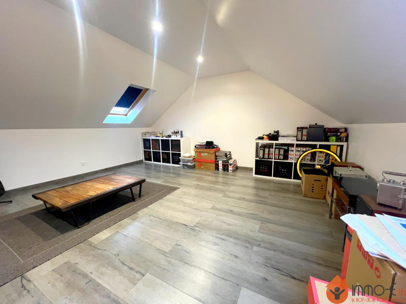 Maison - 98 m² - 6 pièces