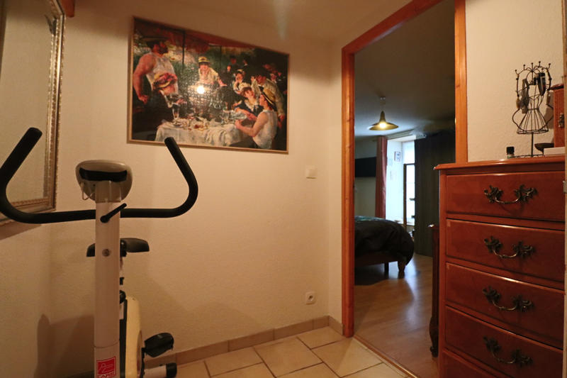 Propriété - 324 m² - 14 pièces