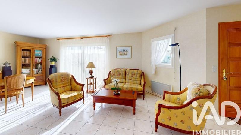 Maison - 122 m² - 5 pièces