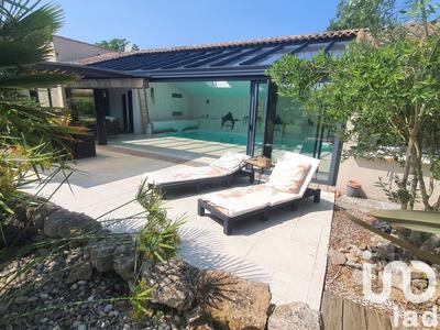 Maison - 360 m² - 8 pièces