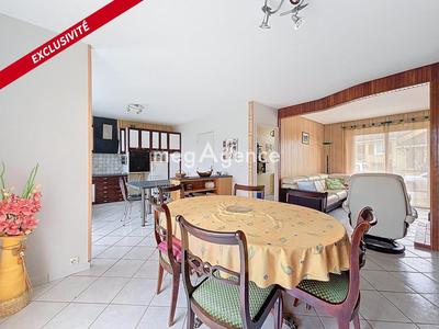 Maison - 107 m² - 7 pièces