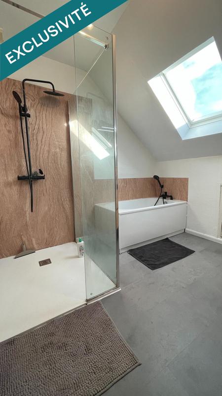 Propriété - 195 m² - 8 pièces