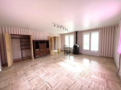 Maison - 186 m² - 8 pièces