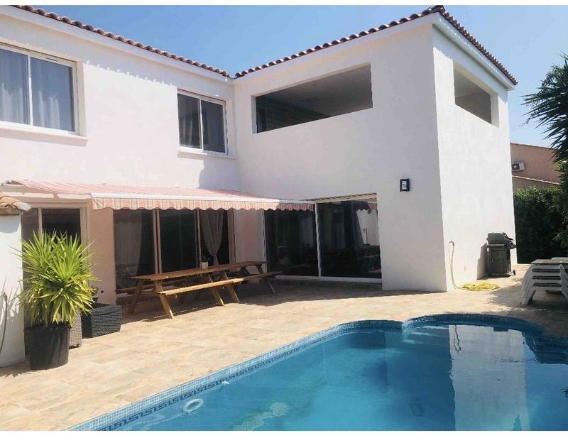 Maison contemporaine - 190 m² - 6 pièces