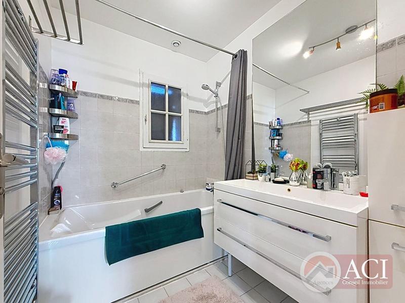 Maison - 149 m² - 7 pièces