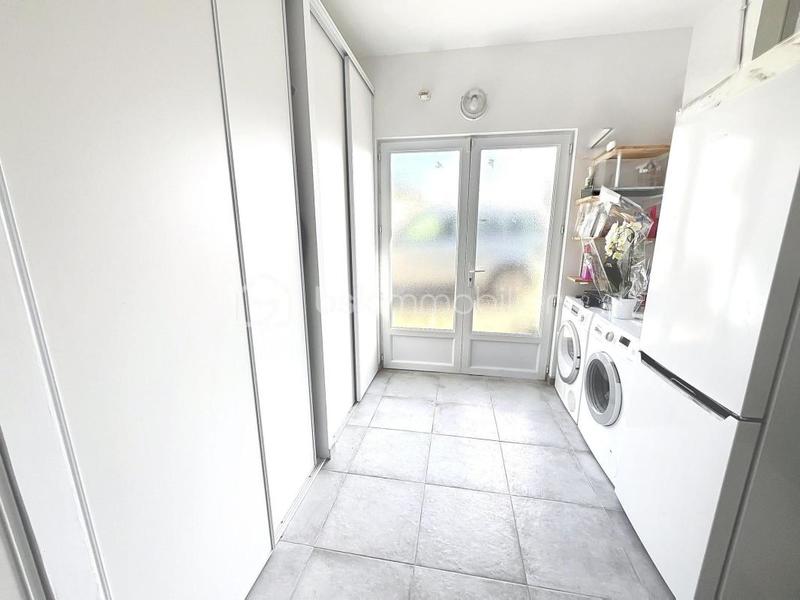 Propriété - 210 m² - 7 pièces