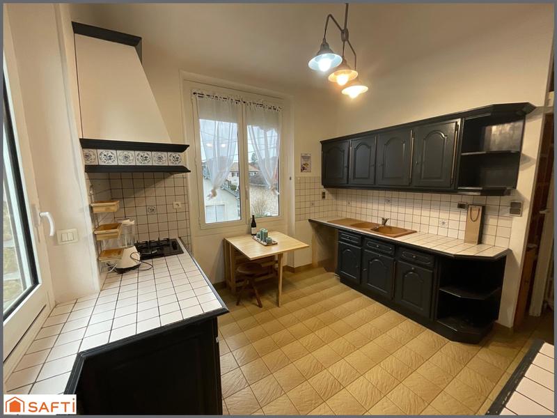 Maison - 178 m² - 7 pièces