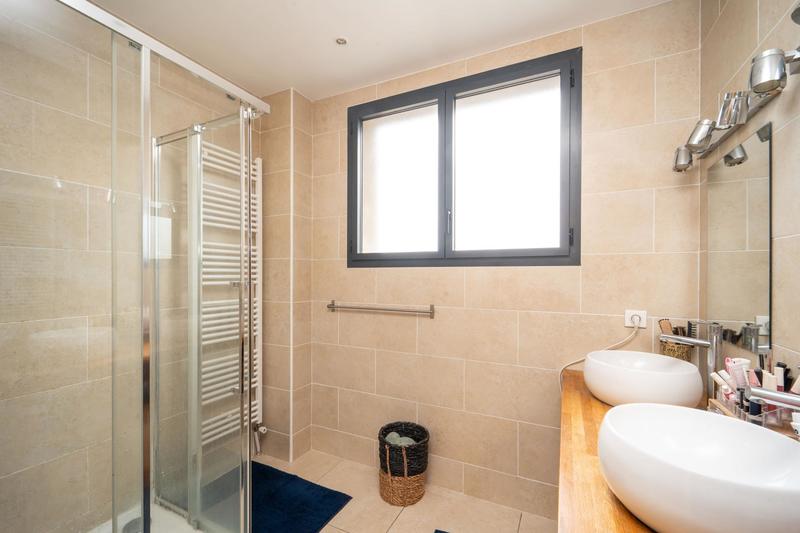 Maison - 115 m² - 4 pièces