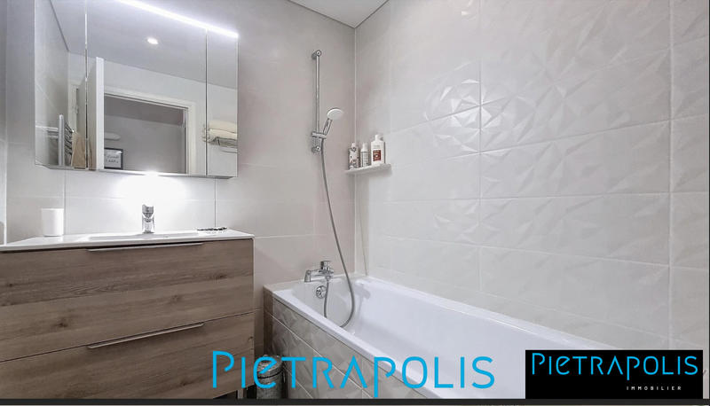 Appartement - 116 m² - 5 pièces