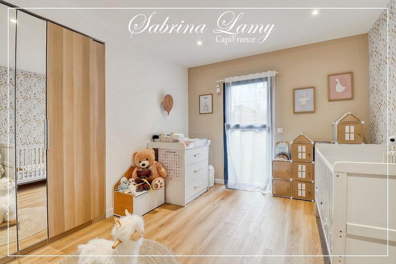 Maison - 166 m² - 7 pièces