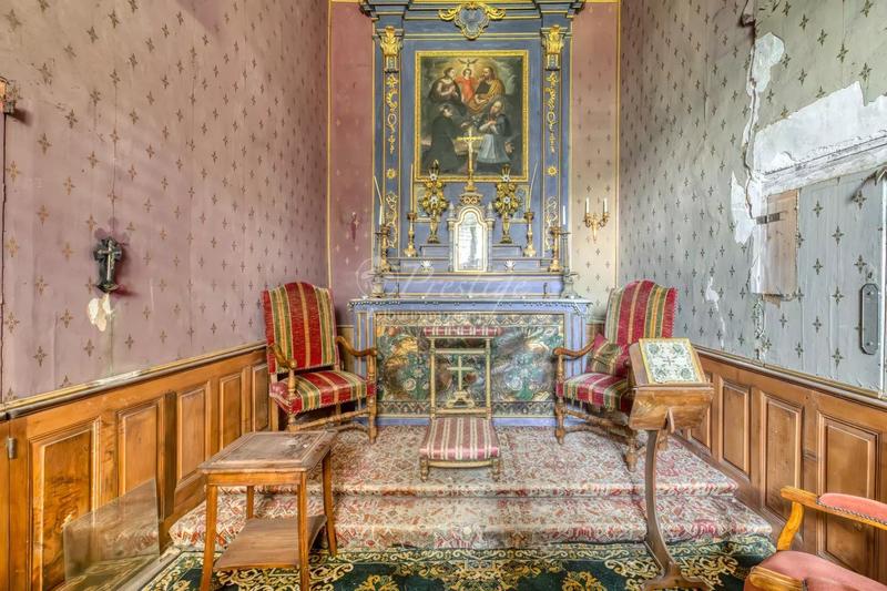 Maison - 500 m² - 10 pièces